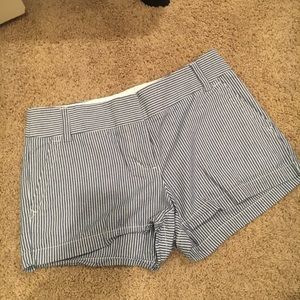 J. CREW FACTORY SEERSUCKER CHINO SHORTS SIZE 2